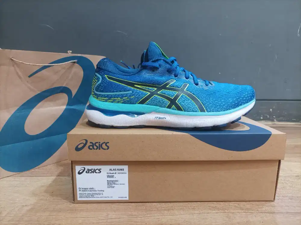 Sepatu running Asics gel nimbus 24