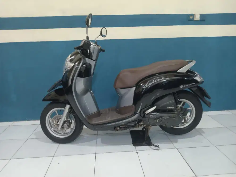 (for sale) honda scoopy stylish 2019 siap pakai
