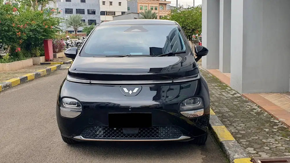 Wuling Cloud EV Pro AT Starry Black NIK 2024 Like New Low KM Record