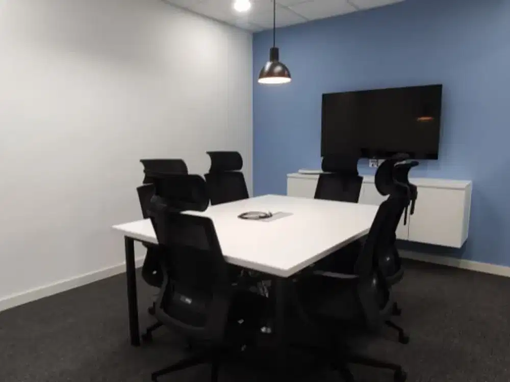 Kantor Unit Furnished 6 Pax Di Total Building Jakarta Dekat Mall