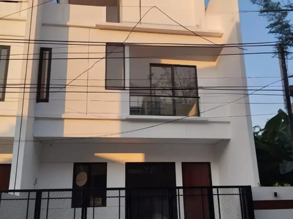 Rumah 3 Lantai Baru Minimalis Modern Siap Huni di Sunter Agung Jakarta Utara