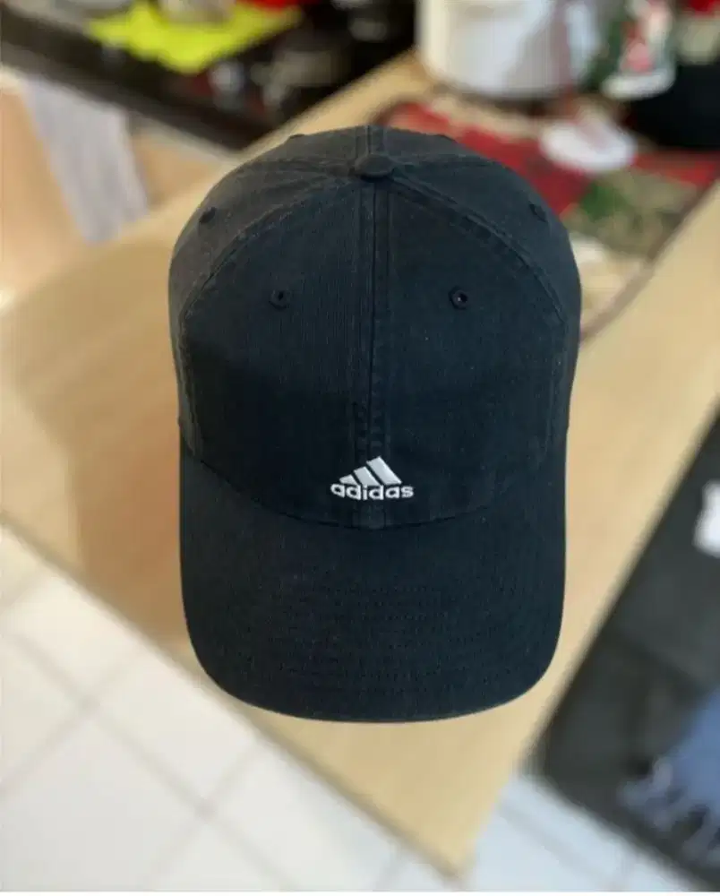 TOPI ADIDAS WASHED SIMPLE CAPS BEKAS