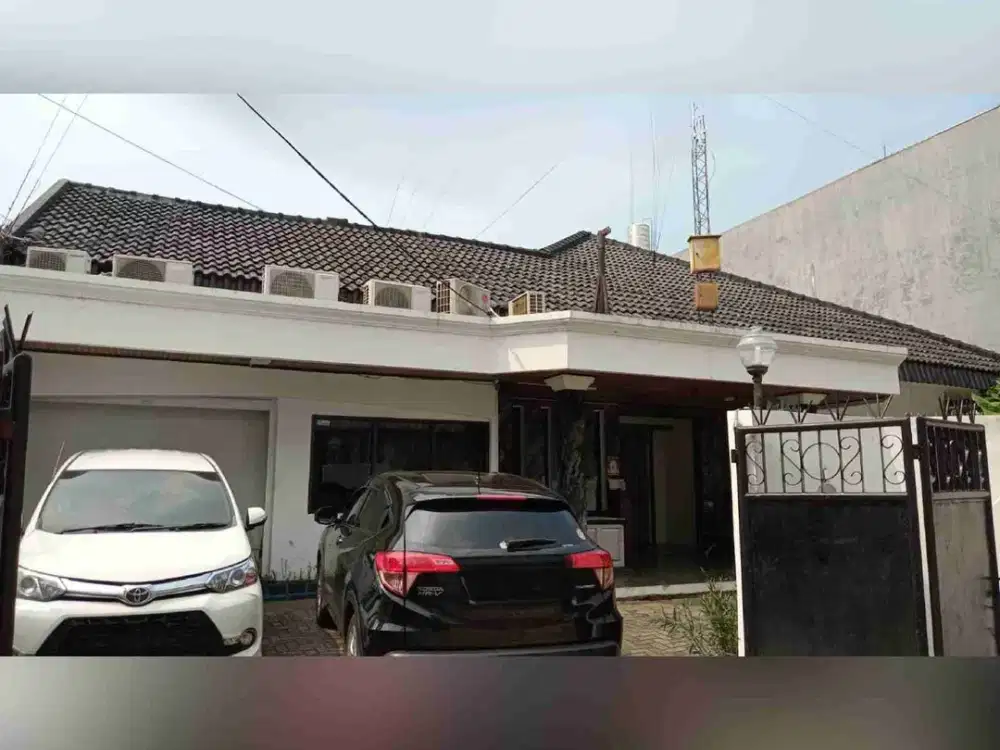 DiJual Rumah Area Komersil di Jl Mpu Sendok Kebayoran baru Jaksel