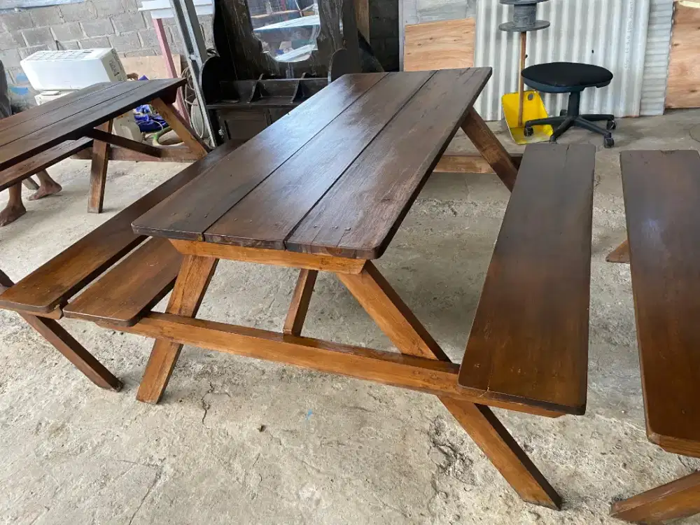 Dijual meja usaha cocok buat coffe atau lain nua