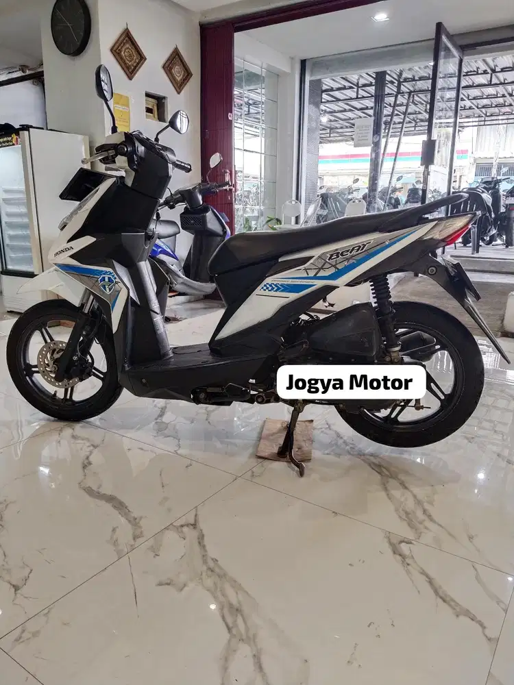 (B) Honda beat CBS 2016