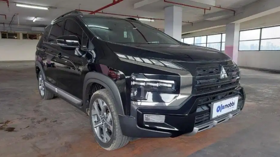 Like New TDP 13JT Mitsubishi Xpander 1.5 Cross Premium Package Bensin