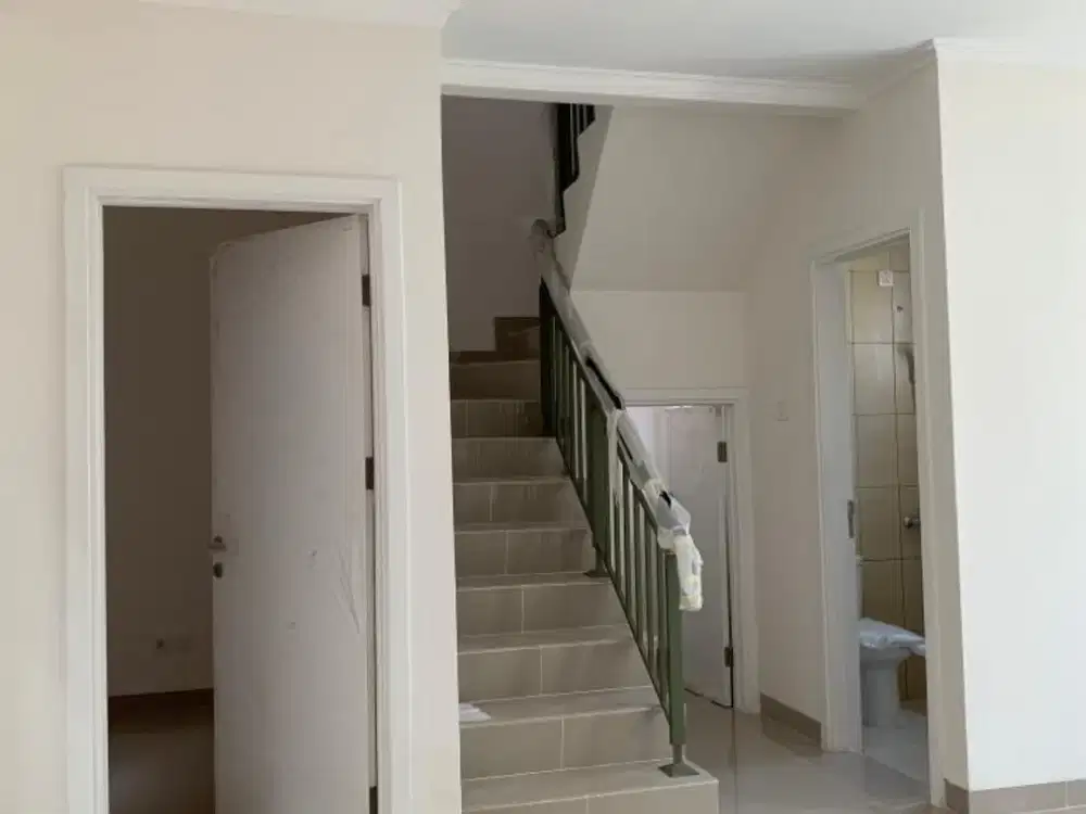 Rumah siap huni dan nyaman Paramount Village Semarang - 11064