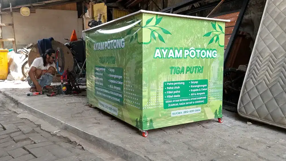 DIJUAL MEJA BEKAS AYAM POTONG