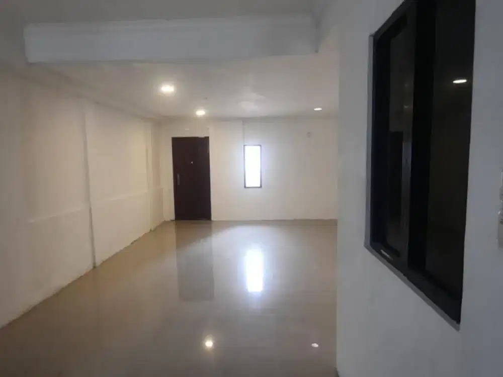 Disewakan Ruko Muara Karang Jakut Uk.5x20m2 Min Sewa 2 Thn