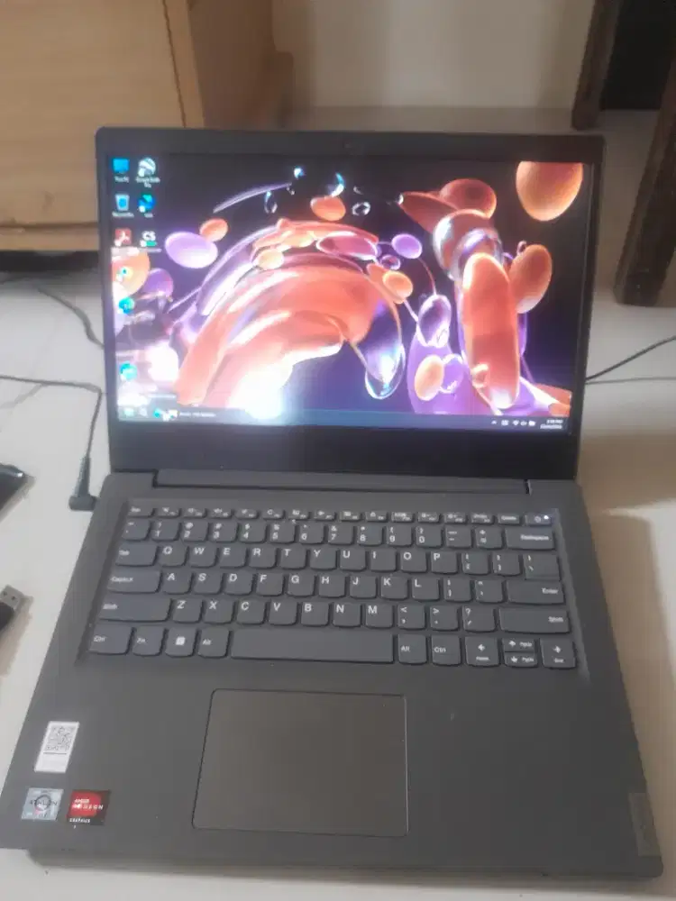 Laptop Lenovo Slim3 8/512 Windows 11