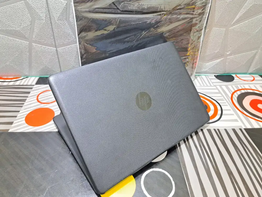 Laptop hp 14 terbaru gen 7 ssd 128 gb d jamin ngebut anti lemot