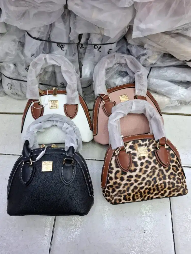 Marketing tas wanita dan pria