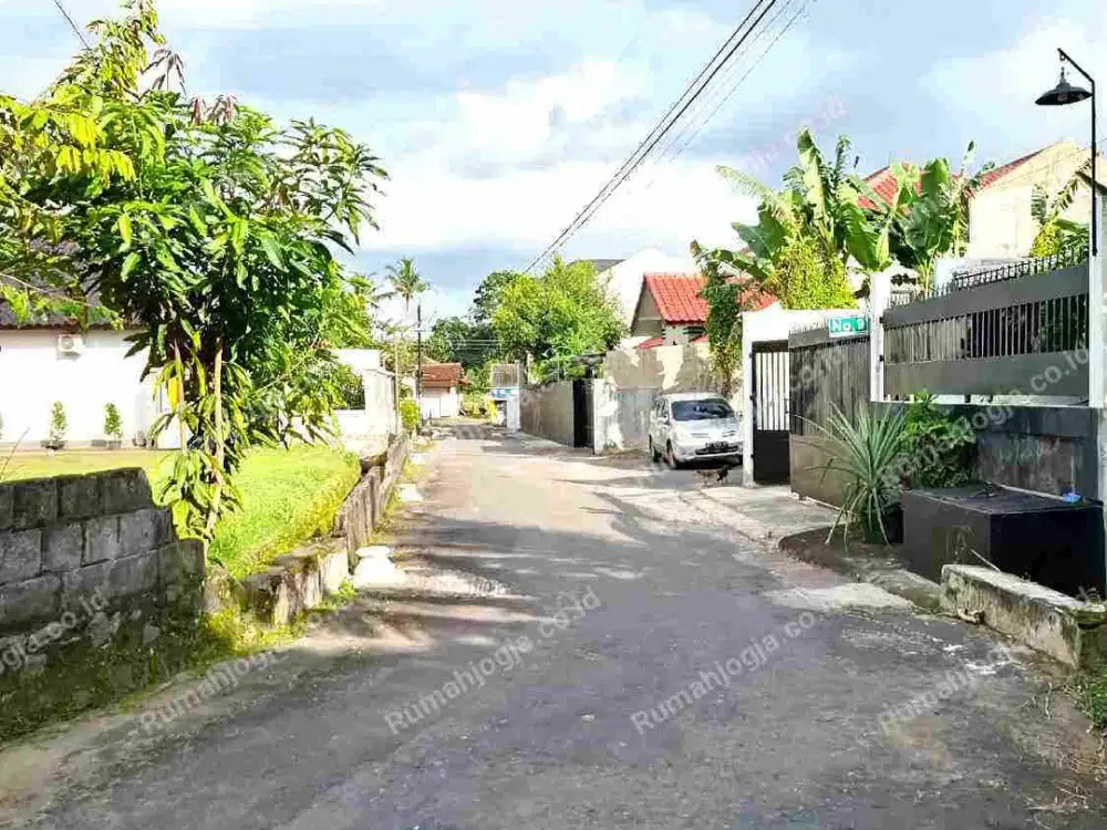 tanah murah lingkungan strategis jalan utama Kaliurang KM 10