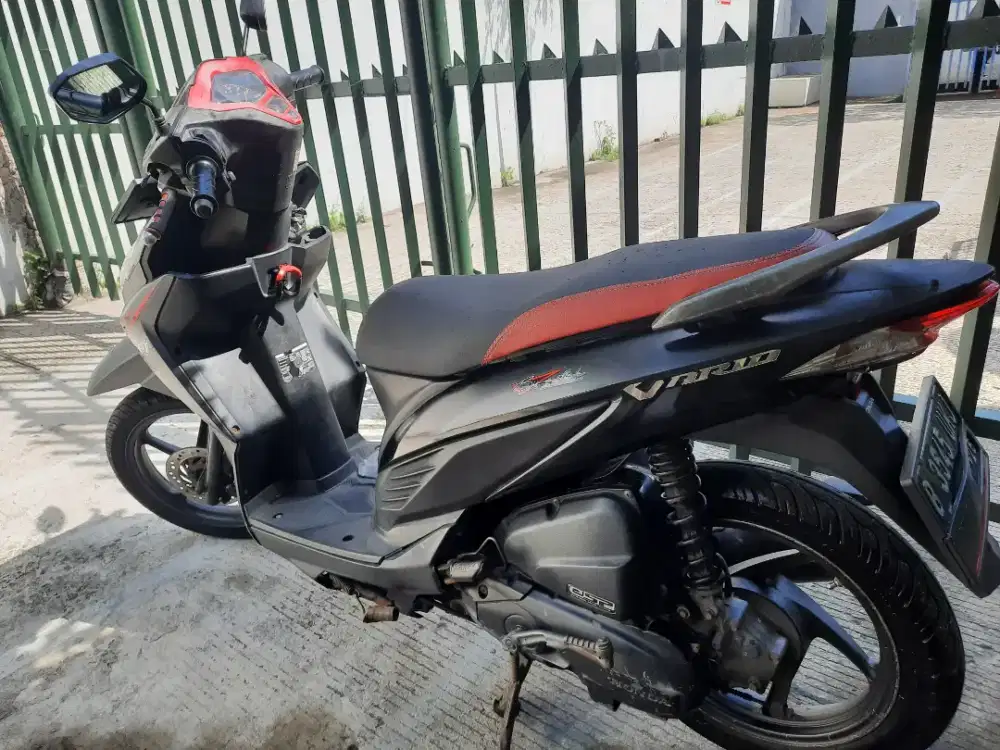Bismillah Assalamu'alaikum  jual vario 2016 110 cc