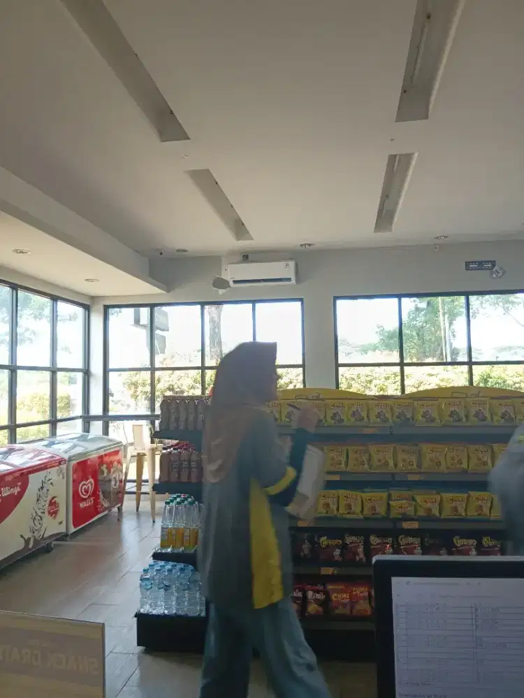 Lowongan pekerjaan kasir dan wsher pencuci mobil