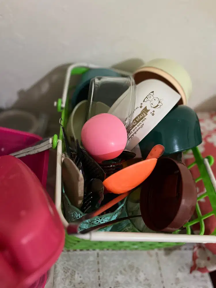 Barang untuk makan dan masak di kost