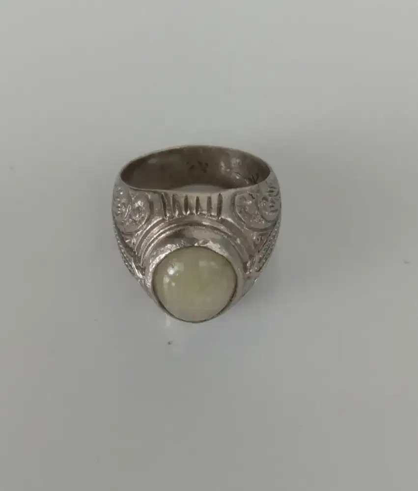 Cincin Batu Giok Burma Lawasan