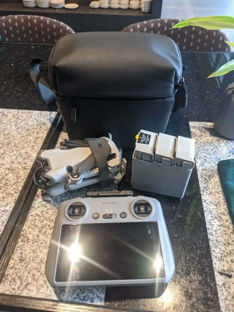 Dji Mini 4 Pro Fly More Combo RC2