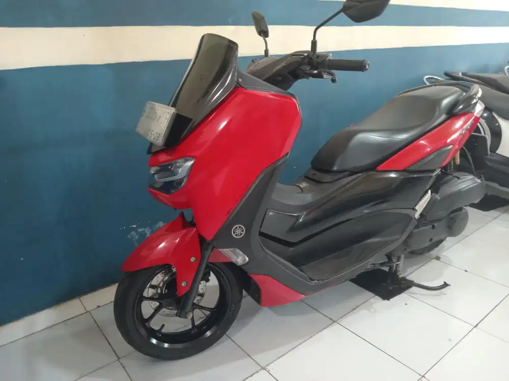 Di jual yamaha nmax new kayles 2023 surat lengkap