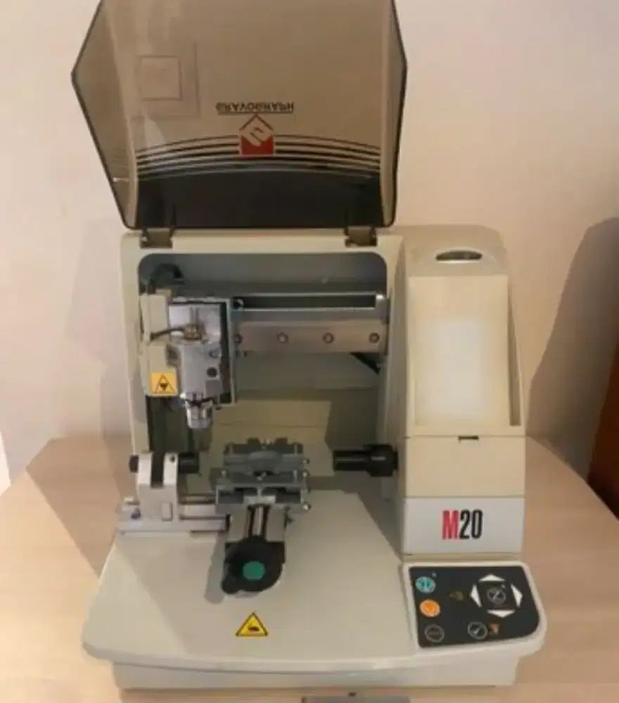 Mesin Gravir Gravograph M20