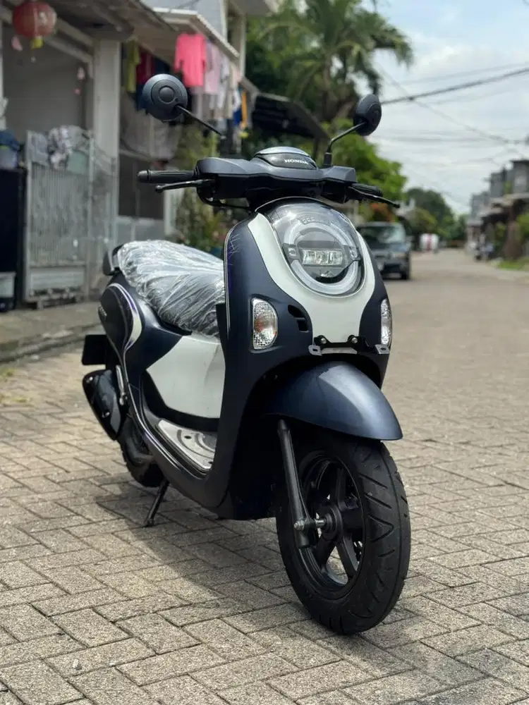 KM 130 PERAK! HONDA SCOOPY 2025 GRESS LIKE NEW