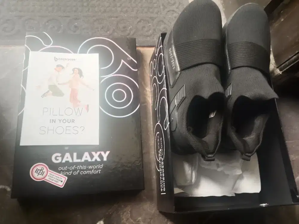 Bocorocco Galaxy (sepatu kesehatan)