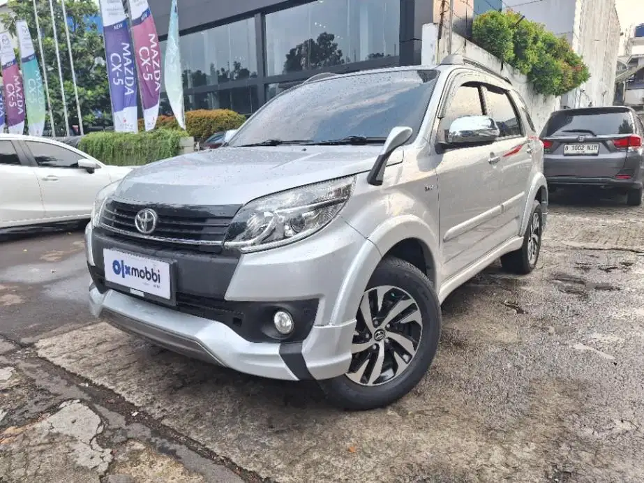 LOW DP Toyota Rush 1.5 TRD Sportivo Bensin-MT 2017 NRA