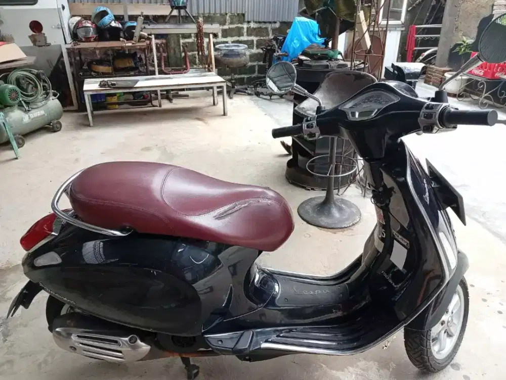 Jual VESPA PRIMAVERA IGET 150 Thn 2017