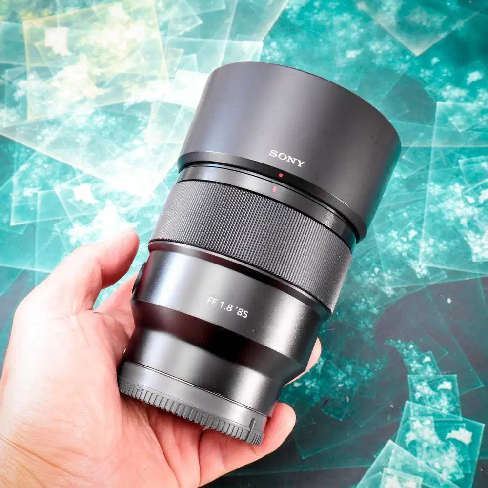 Sony FE 85mm F1.8. Fullset Mulus.