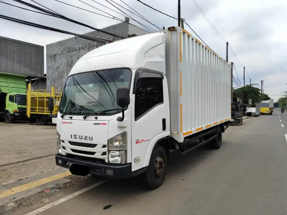 Isuzu NMR L 6 Roda Box Long Chasis Tahun 2022