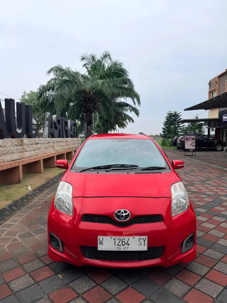 TOYOTA NEW YARIS E 2013 MANUAL FACELIFT
