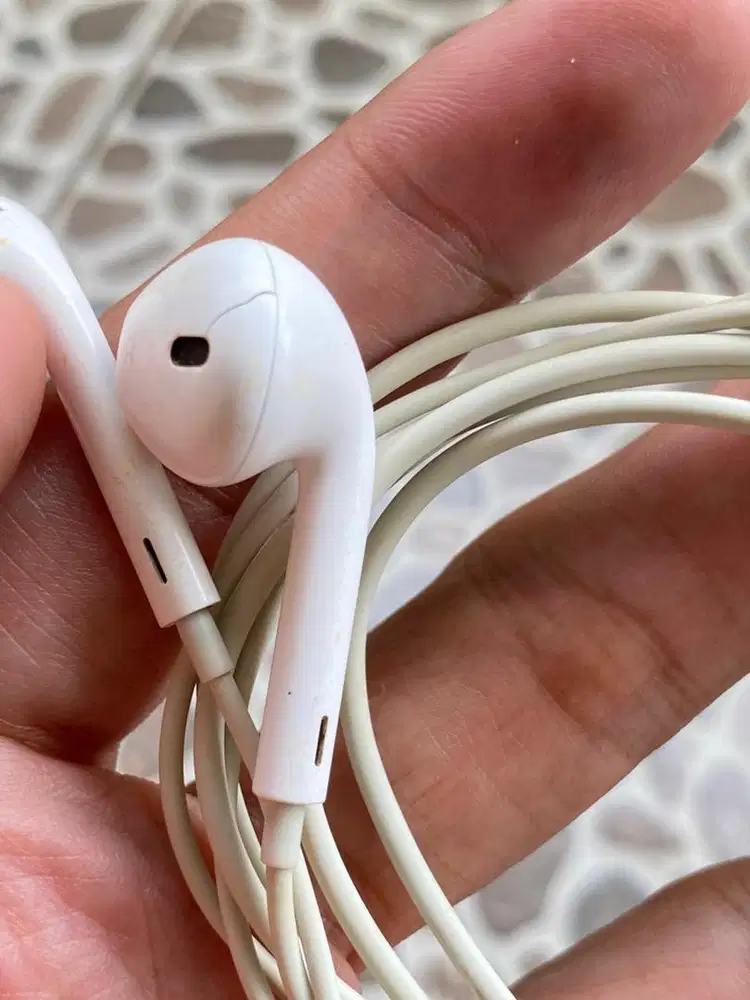 Earpods type ligtning , normal