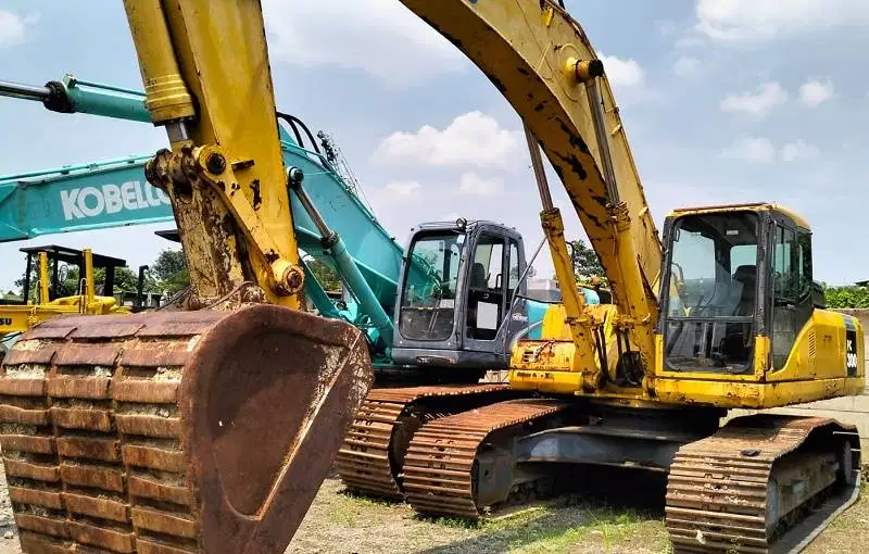 Dijual Excavator Komatsu PC300-7 Tahun 2004