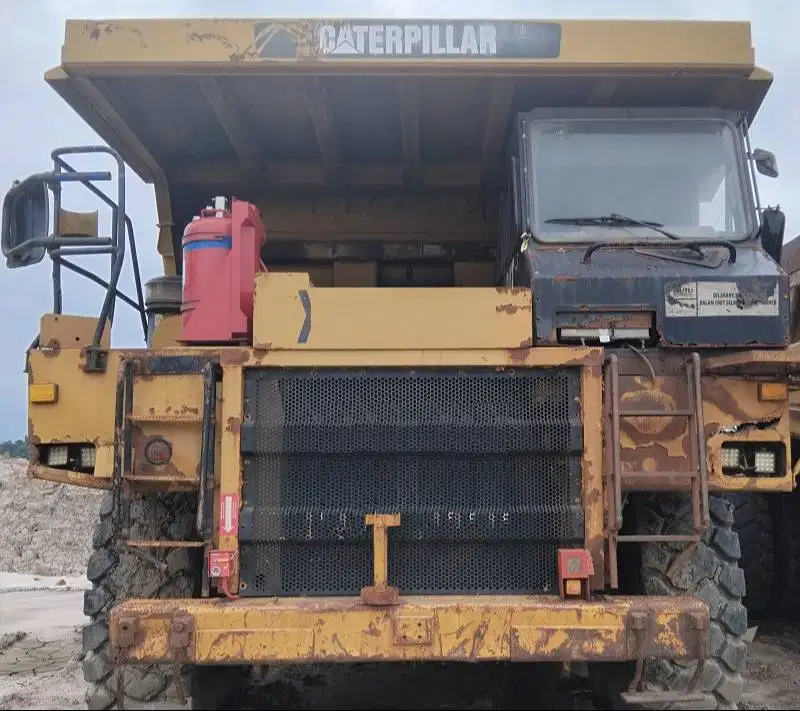 Dijual Rigid Dump Truck Caterpillar Model HD773 (sekelas HD465) Tahun