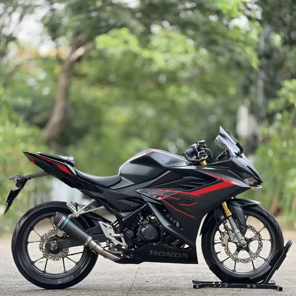 HONDA NEW CBR150R ABS 2022 BLACK KM LOW PAJAK PANJANG SIAP GAS