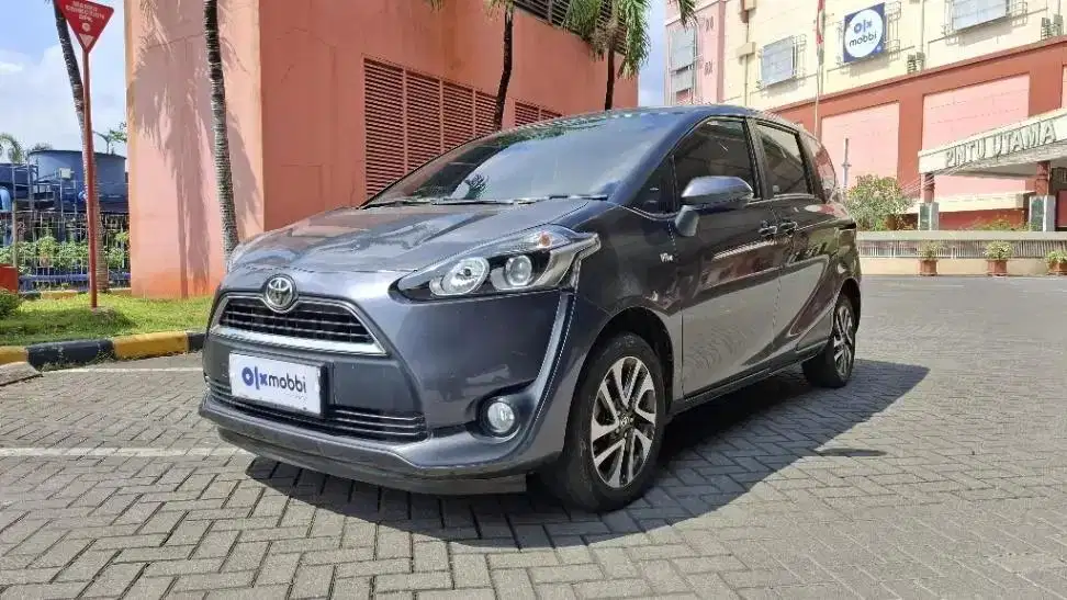 Pajak Panjang - Toyota Sienta 1.5 V Bensin-MT 2020