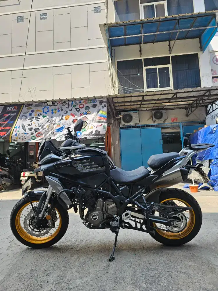 QJMOTO Tourino 700 SX QJ Moto QJ Motor