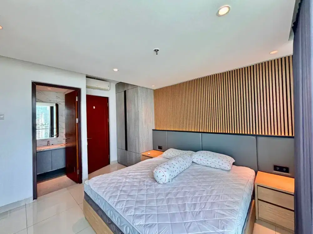 Disewakan Tahunan Apartemen Springhill Terrace Type 3+1BR Fully Furnish View Golf