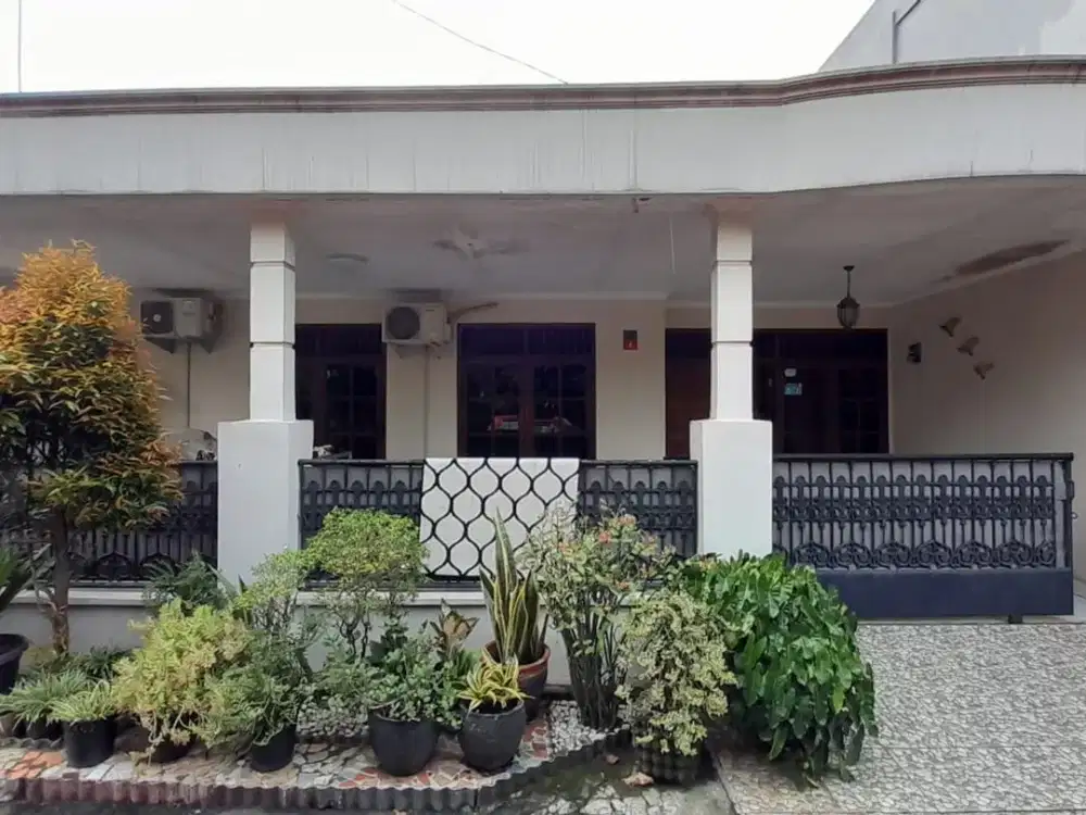 Rumah Hadap Selatan 13 Menit ke The Park Sawangan Siap KPR J-37784