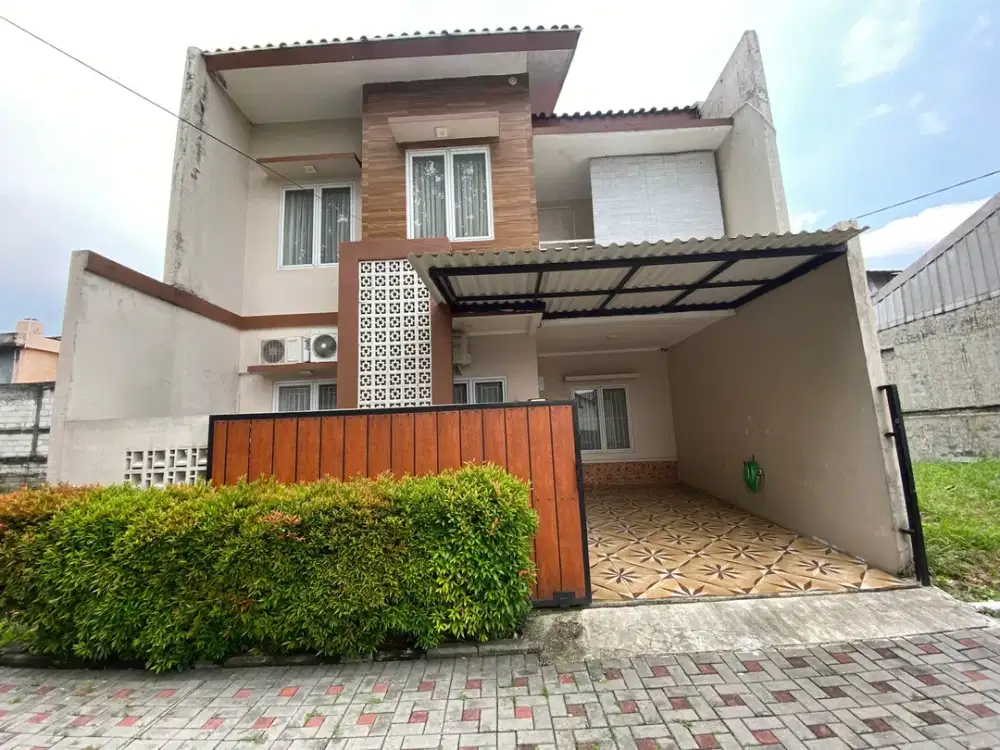 Rumah 2 Lt SHM 8 Menit ke Gerbang Tol Jatiwarna 2 Siap KPR J-39445