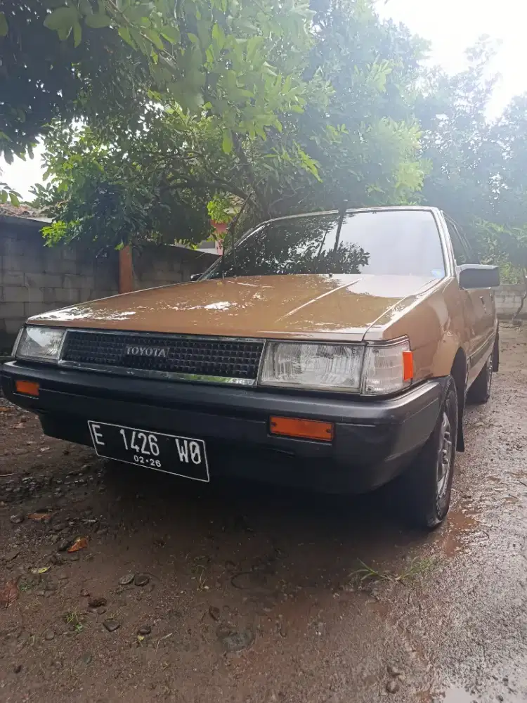 Corolla Sporty SE Saloon tahun 1985