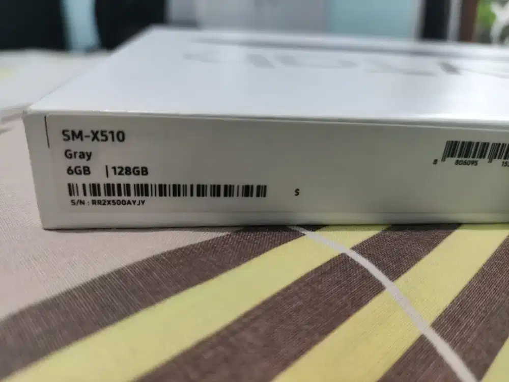 Galaxy tab S9 fe  6/128 gb wifi only  + keyboard