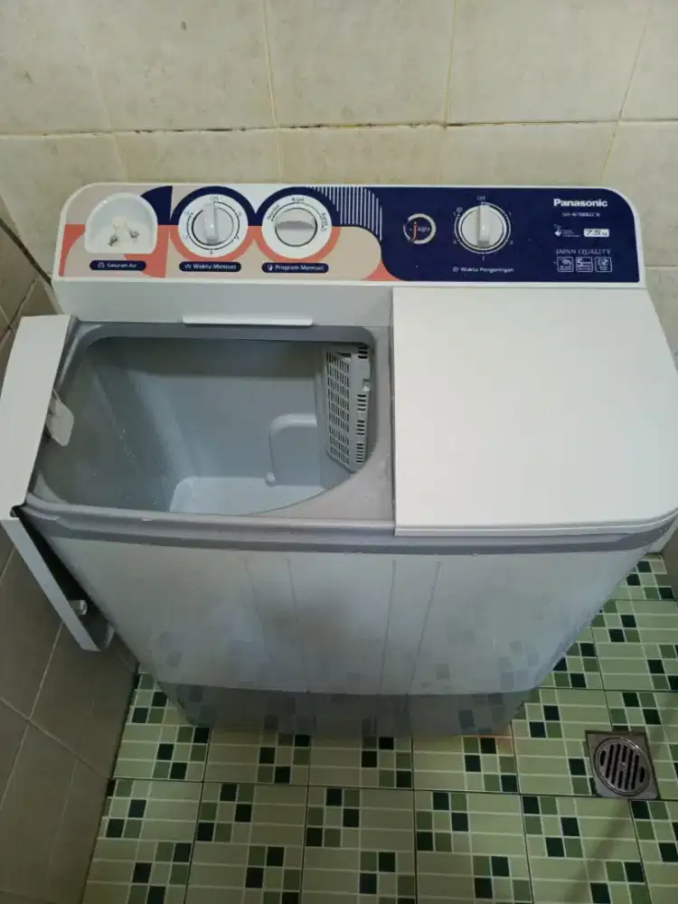 DIJUAL CEPAT MESIN CUCI PANASONIC 7.5 KG