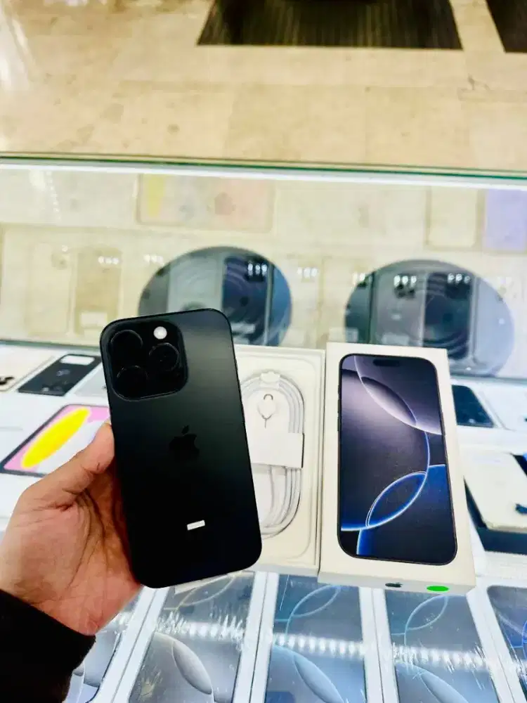 iPhone 16 Pro 128GB Black Titanium iBox