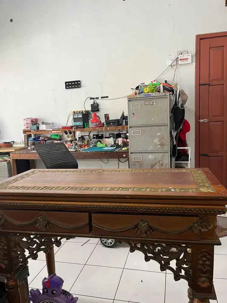 meja jati tua umur 30th