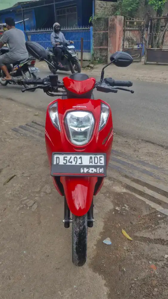 DIJUAL HONDA GENIO CBS ISS THN 2020 WARNA MERAH