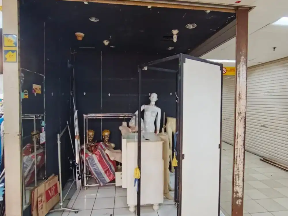 Jual / Sewa kios / ruang usaha ITC Cempaka Mas * Lantai 1