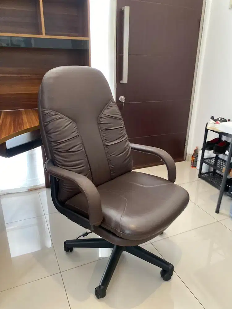 Kursi Direktur FANTONI 400L