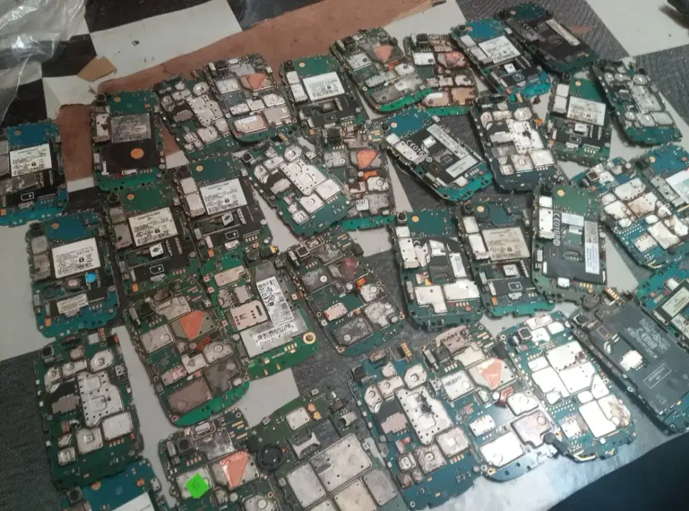 Mesin Pcb Hp Blackberry Total Ada 40 unit