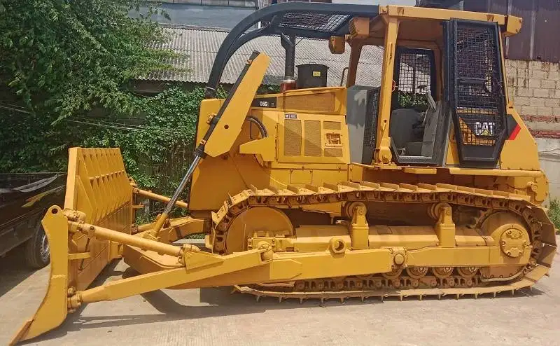Dijual Bulldozer Caterpillar D6G Seri 2 tahun 2012